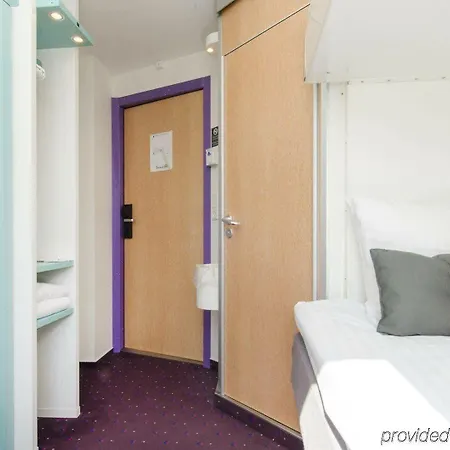 Отель Cabinn City 2*