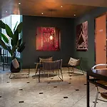 シティ ホテル 2*